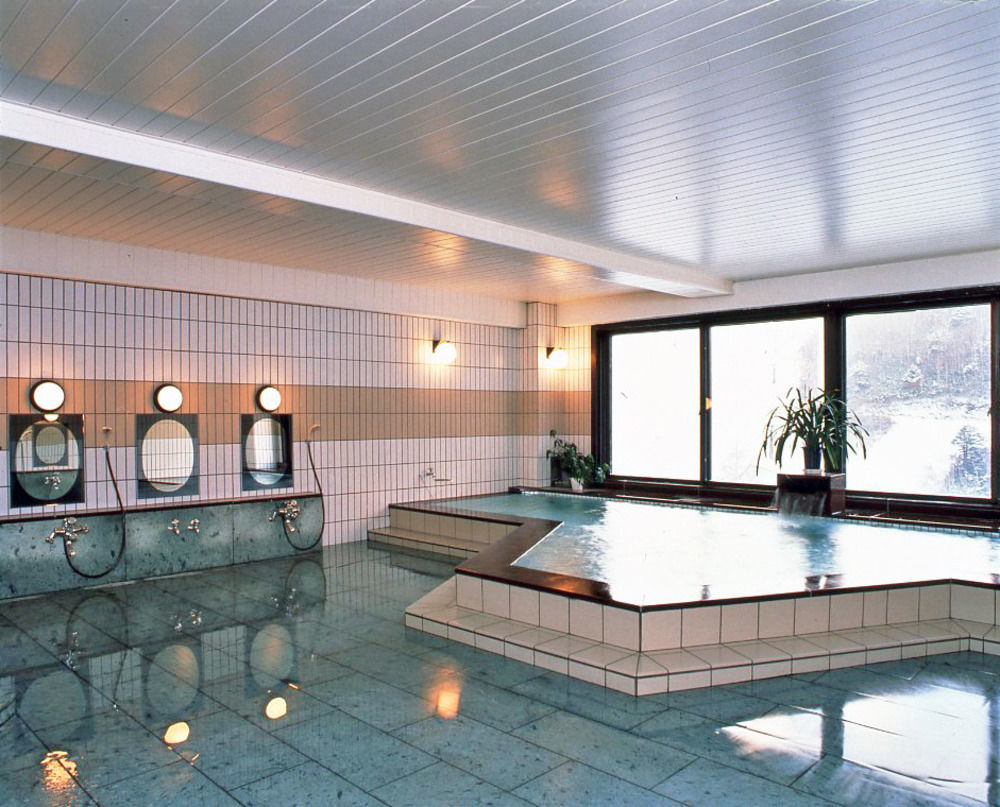 Diamond Shiga Hotel Яманучи Екстериор снимка